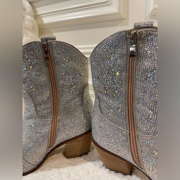 Size 8 Rhinestone Cowboy Ankle Boots - Picture 3 of 6